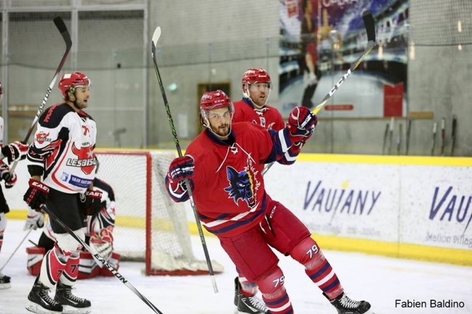 Vaujany – Victoire des Brûleurs de Loups contre Neuilly